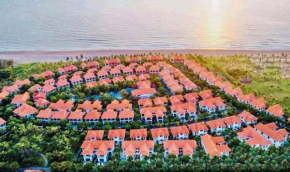 Purama Villas Da Nang Beachfront Resort & Spa